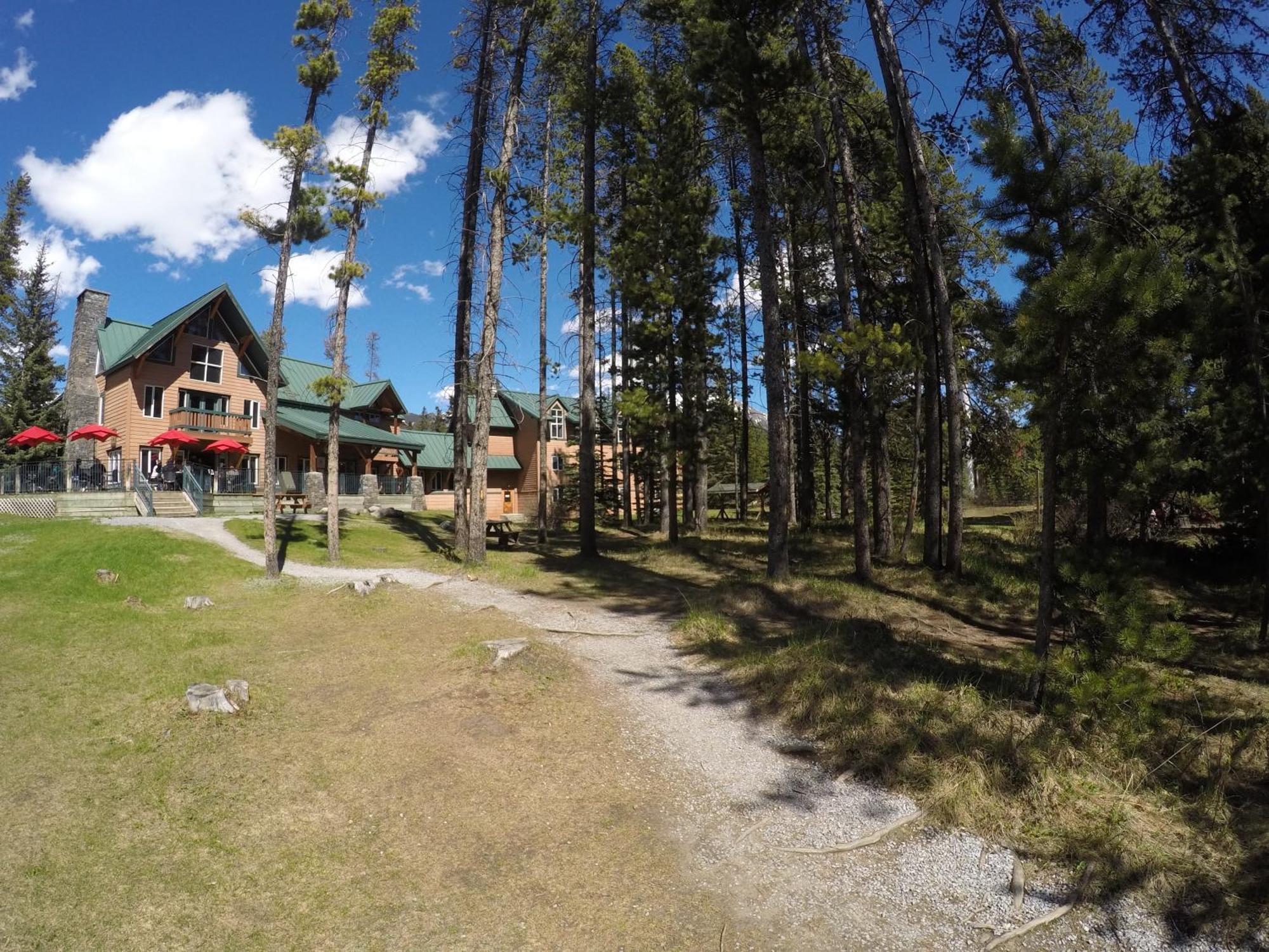 Hi Lake Louise Alpine Centre - Hostel Exterior photo